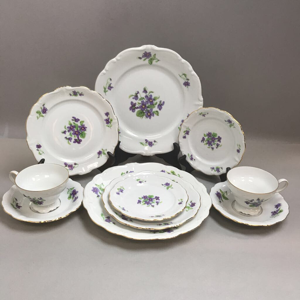 Vintage Johann Haviland Violets Bavaria Germany 8 Piece Dish Set