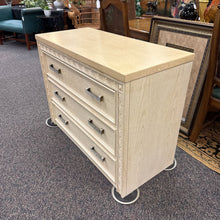 Load image into Gallery viewer, Drexel Dresser (32x43x20)

