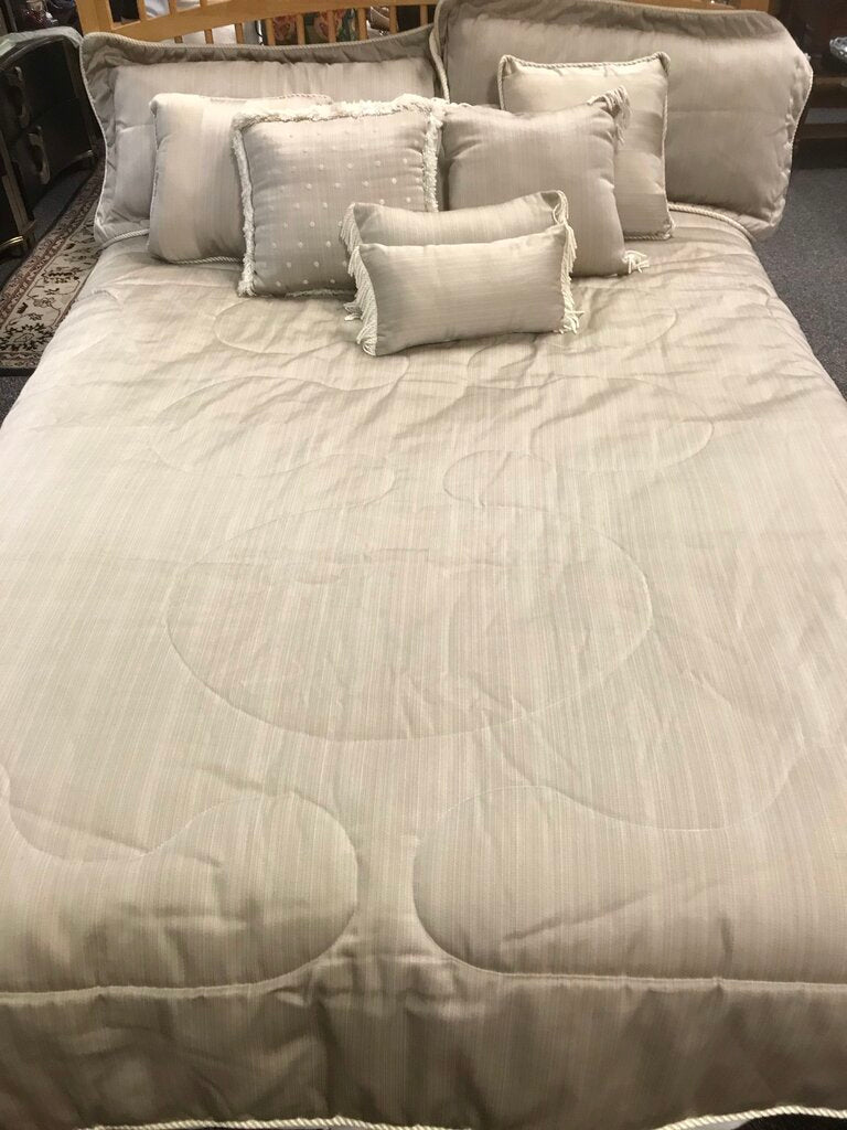 Veratex King 10 Piece Bedding Set