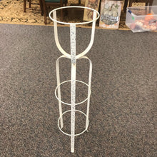 Load image into Gallery viewer, Metal Tan Plant Stand (44&quot;)
