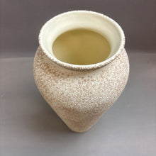 Load image into Gallery viewer, 15&quot; Haeger Textured Cream/White Vase
