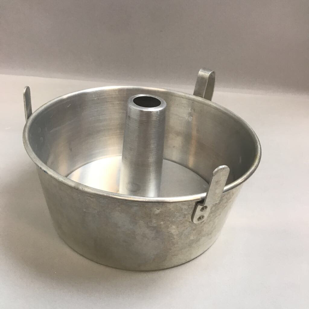 Vintage Mirro Aluminum Two Piece Round Angel Food Bundt Tube Cake Pan 10