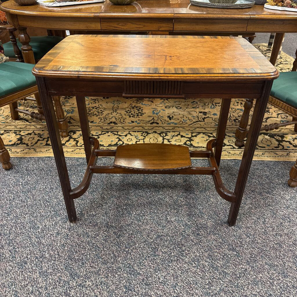 Mahogany / Walnut Lamp Table (29x32x20)