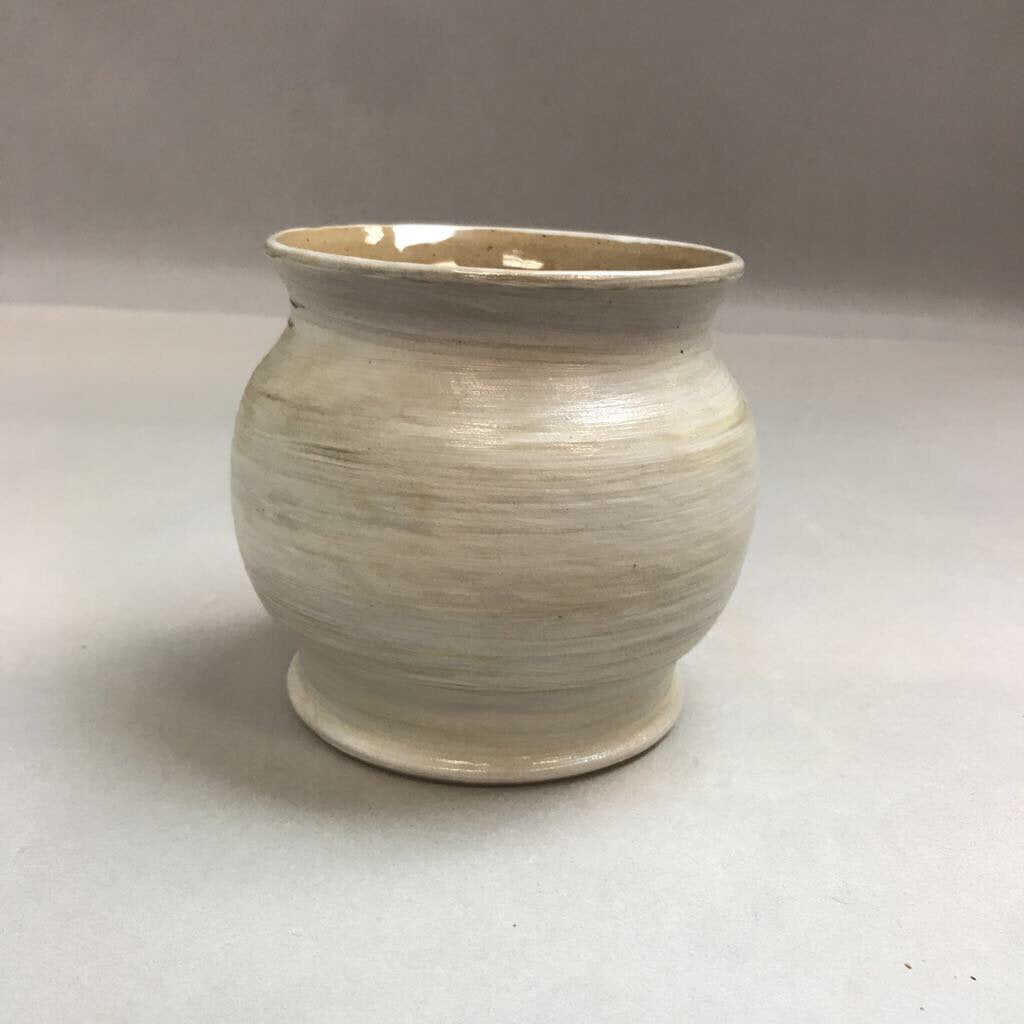 Small Pottery Bowl #H233 (4x4x4)