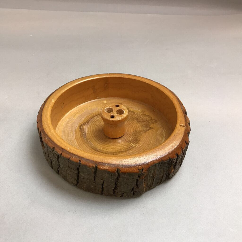 Vintage Wooden Nut Bowl (2x6.5)