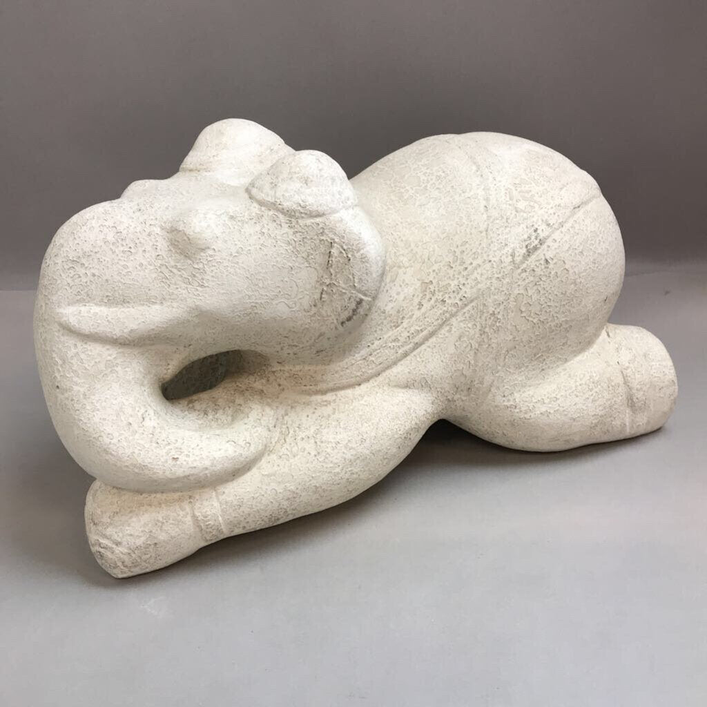 White Textured Potter Elephant Sculpture (10x18x10)