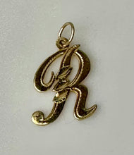 Load image into Gallery viewer, 14K Gold Initial 0.75&quot; Charm (0.7g)
