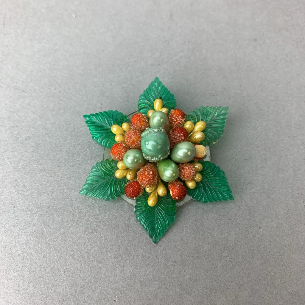 Vintage Translucent Lucite Faux Pearl Flower Brooch Pin (2.5