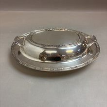 Load image into Gallery viewer, Silverplate Rogers&amp;Bros Double Serving Dish (3x12)
