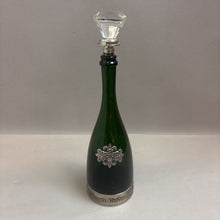 Load image into Gallery viewer, Decorative Segura Divdas Bottle With Wine Stopper (15&quot;)
