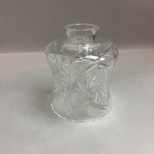 Load image into Gallery viewer, Lead Crystal Hurricane (6&quot;)
