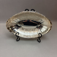 Load image into Gallery viewer, Ikora Silverplate Oval Serving Bowl (11x7)
