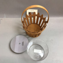 Load image into Gallery viewer, Longaberger &quot;Picket Fence&quot; Basket, 2006 (11.5&quot;)
