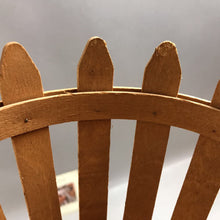 Load image into Gallery viewer, Longaberger &quot;Picket Fence&quot; Basket, 2006 (11.5&quot;)
