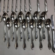 Load image into Gallery viewer, Oneida Chatelaine Silverplate Flatware Set (49pc)
