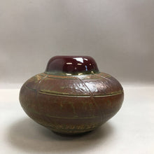 Load image into Gallery viewer, Vintage Glazed Signed Pottery Bowl (6&quot;)
