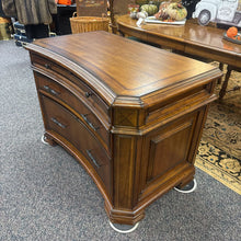 Load image into Gallery viewer, Smithe File Cabinet (30x44x20)
