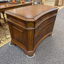 Load image into Gallery viewer, Smithe File Cabinet (30x44x20)
