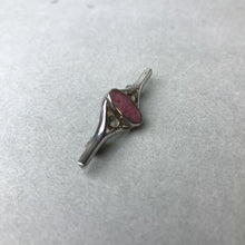Load image into Gallery viewer, Vintage 800 Silver Rhondonite Brooch Pin (1.5")
