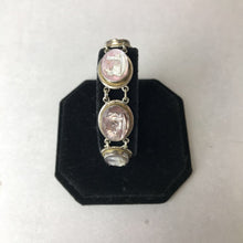Load image into Gallery viewer, Vintage 800 Silver Carved Abalone World Tour Cameo Link Bracelet (7")
