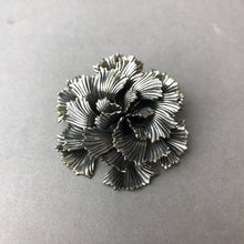 Load image into Gallery viewer, Vintage 1930s Danecraft Sterling 3D Floral Brooch Pin (2")
