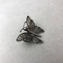Load image into Gallery viewer, Vintage Sterling Filligree Butterfly Brooch Pin (1.5&quot;)
