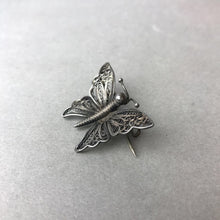 Load image into Gallery viewer, Vintage Sterling Filligree Butterfly Brooch Pin (1.5&quot;)
