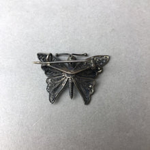 Load image into Gallery viewer, Vintage Sterling Filligree Butterfly Brooch Pin (1.5&quot;)
