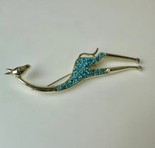 Load image into Gallery viewer, Vintage MCM Turquoise Seed Bead Goldtone Giraffe Brooch PIn (4.75&quot;)
