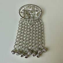Load image into Gallery viewer, Vintage Sarah Cov Silvertone Chain Waterfall Brooch Pin (4&quot;)
