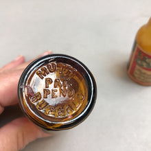Load image into Gallery viewer, Vintage Budweiser Beer Bottle Salt &amp; Pepper Shakers (3&quot;)
