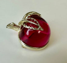 Load image into Gallery viewer, Vintage Sarah Cov Lucite Bubble Apple Brooch Pin (1.5&quot;)
