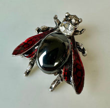 Load image into Gallery viewer, Vintage Hematite Rhinestone Enamel Bee Brooch Pin (1.5&quot;)
