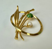 Load image into Gallery viewer, Vintage CR &amp; Co Gold Filled Jade Pearl Bamboo Circle Brooch Pin (2")
