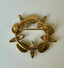 Load image into Gallery viewer, Vintage Gold Filled Jade Circle Brooch Pin (1.25")
