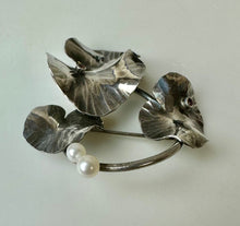 Load image into Gallery viewer, Vintage Sterling Garnet Pearl Lily Pad Brooch Pin (2&quot;)
