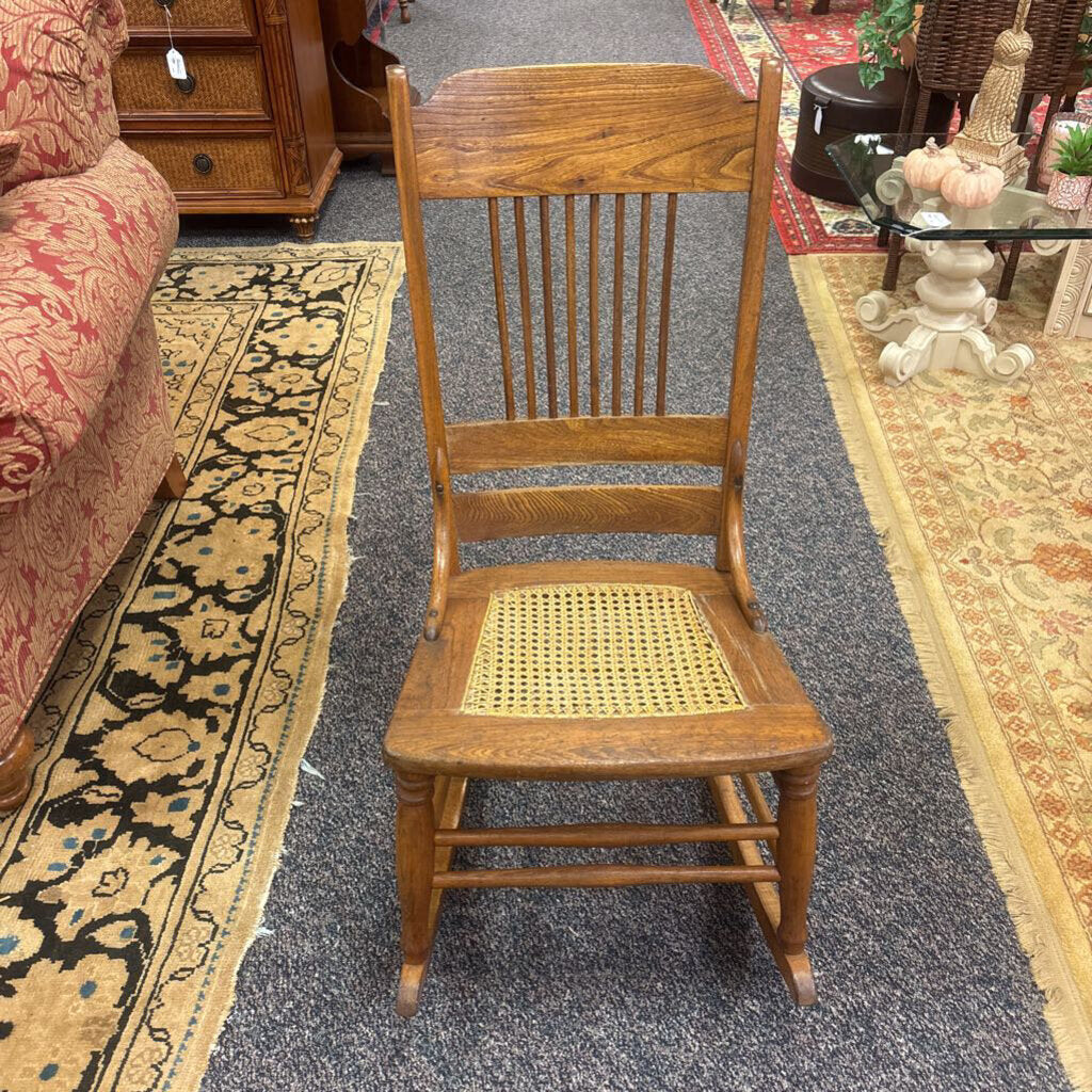 Rocking Chair (37x18x30)