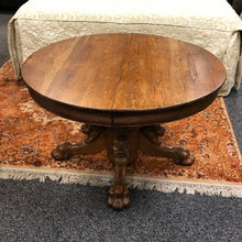 Load image into Gallery viewer, Oak Table (28x45x45)
