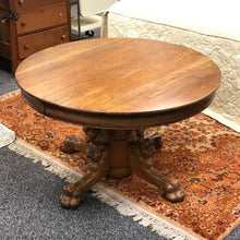 Load image into Gallery viewer, Oak Table (28x45x45)

