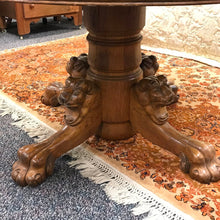 Load image into Gallery viewer, Oak Table (28x45x45)
