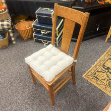 Load image into Gallery viewer, Oak Chair (37x18x18)
