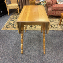 Load image into Gallery viewer, Pine Drop Leaf Table (29x19/31x29)
