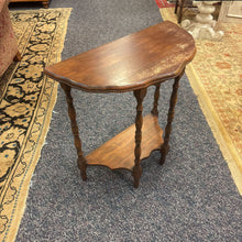 Load image into Gallery viewer, Wall Table (24x24x12)

