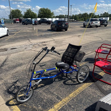 Load image into Gallery viewer, Sun seeker EZ-Tri Classic SX Tri Bike

