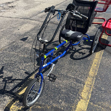 Load image into Gallery viewer, Sun seeker EZ-Tri Classic SX Tri Bike
