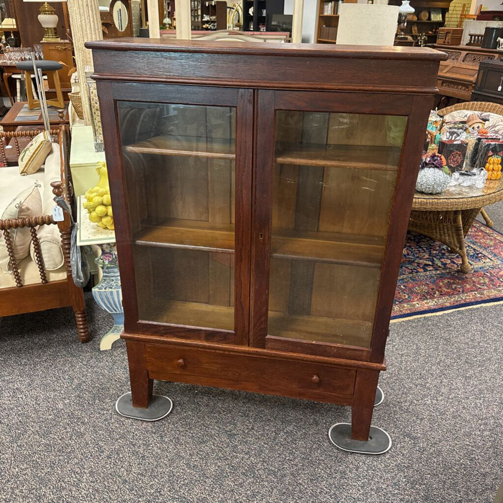 Antique Curio Case (55x39x12)
