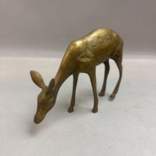 Load image into Gallery viewer, Brass Deer Doe (4.5&quot; Tall)
