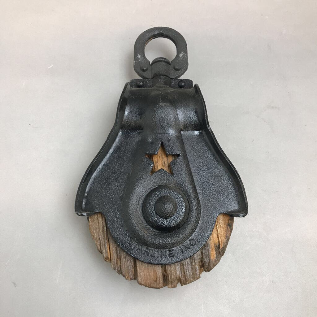Antique Starline Barn Pulley (12x7x3)