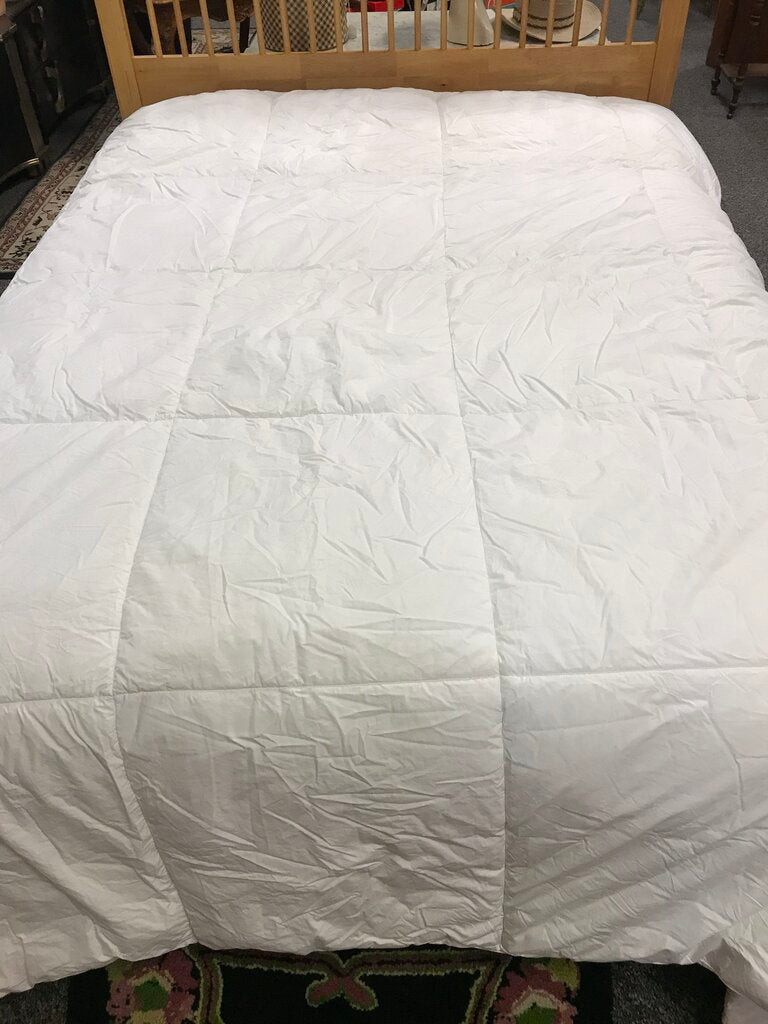 Calvin Klein Cotton White Comforter Queen