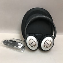 Load image into Gallery viewer, Bose QuietComfort 15 Noise-Cancelling Headphones (As-Is)
